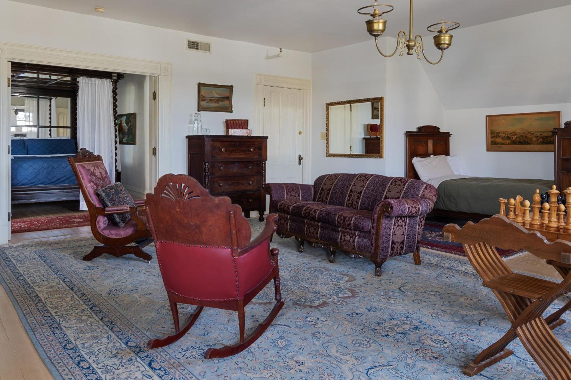 Bed & Breakfast Chateau Tivoli 3*