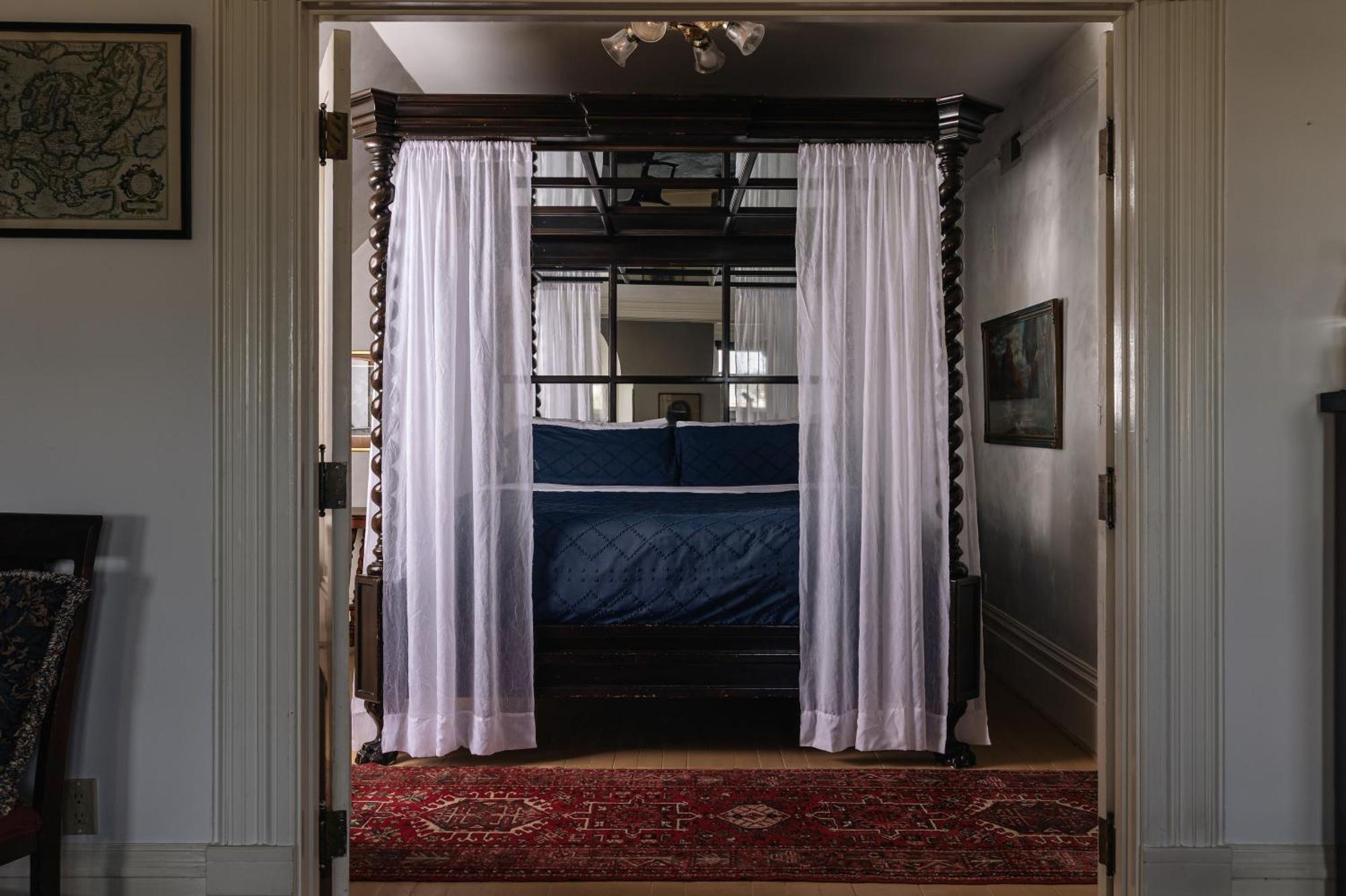 Bed & Breakfast Chateau Tivoli San Francisco