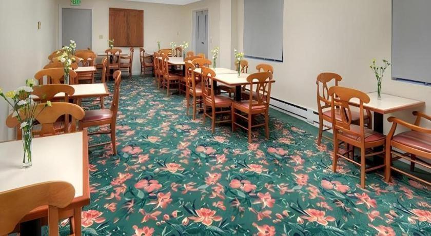 Hotel The Monarch 2*