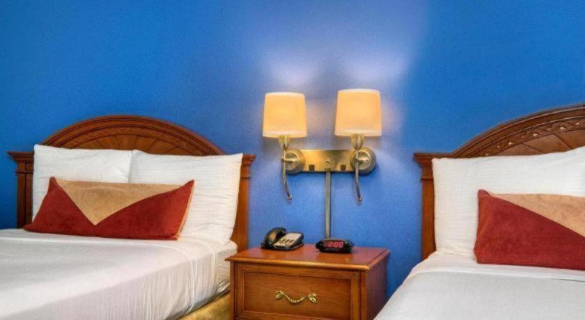 Hotel The Monarch 2*