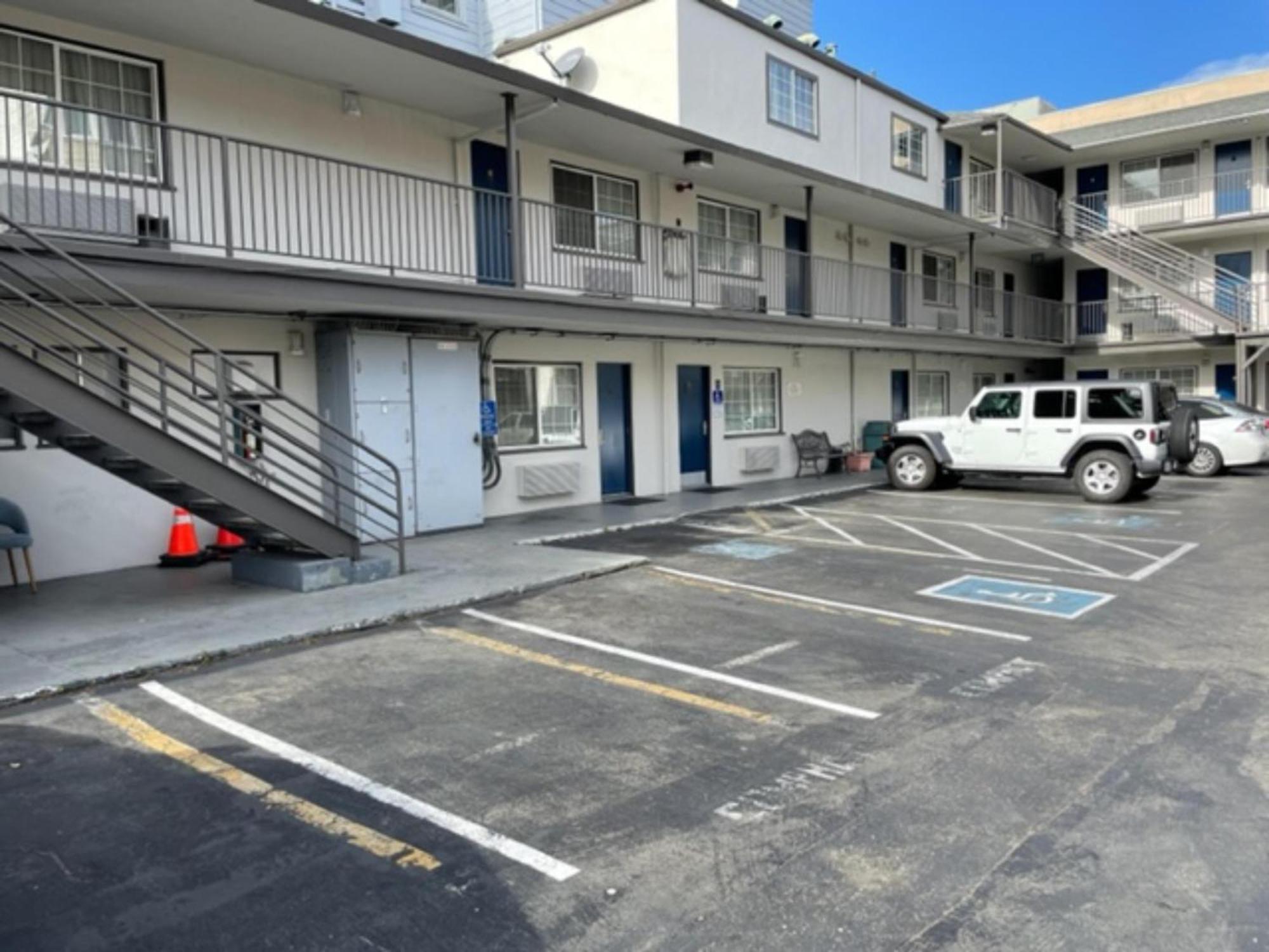 6 Ca Lombard Street 3*