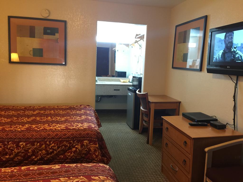 Economy Motel