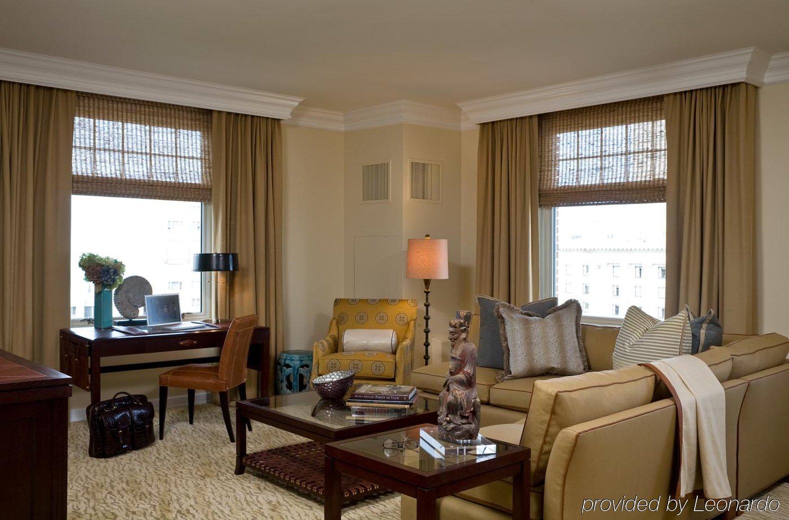 Hotel Huntington 5*