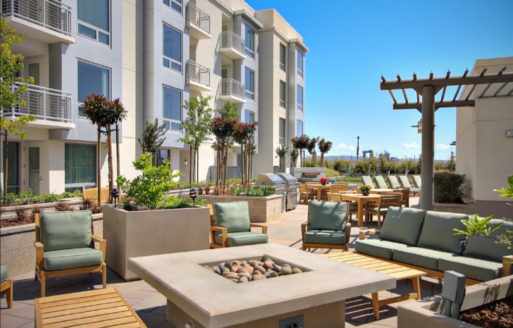 Global Luxury Suites At Mission Rock Apartment *