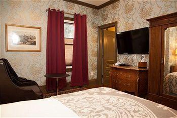 Monte Cristo (adults Only) 3*