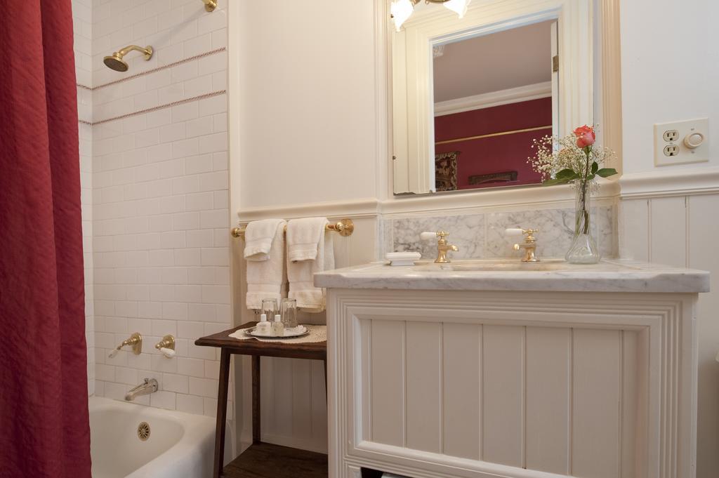 Bed & Breakfast Inn San Francisco 3*