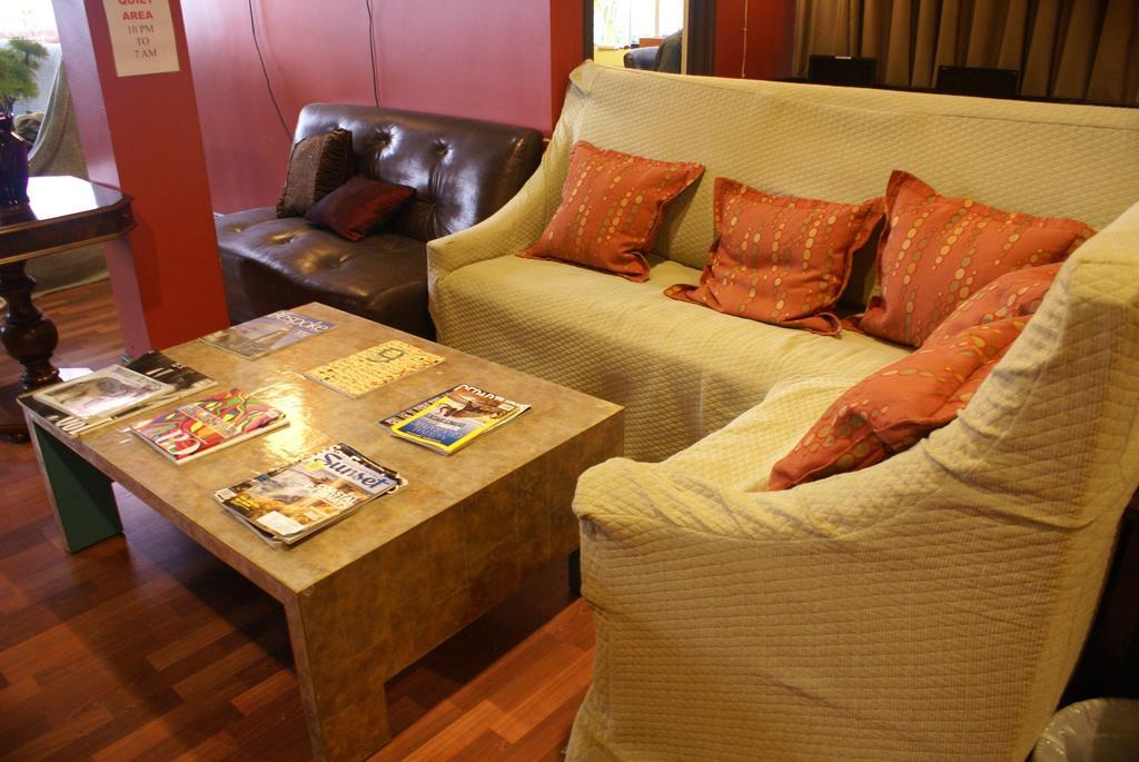 Hostel Adelaide *