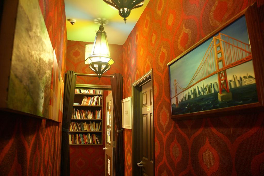 Hostel Adelaide