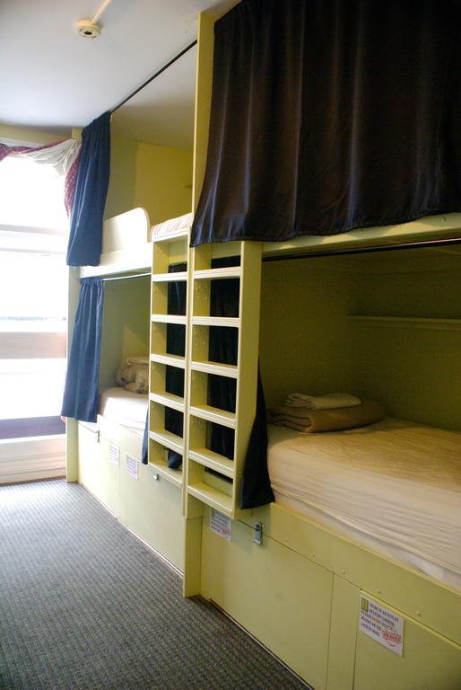 Hostel Adelaide *