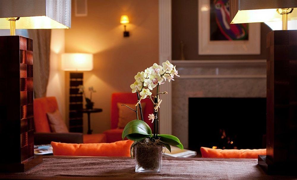 Hotel Executive Vintage Court