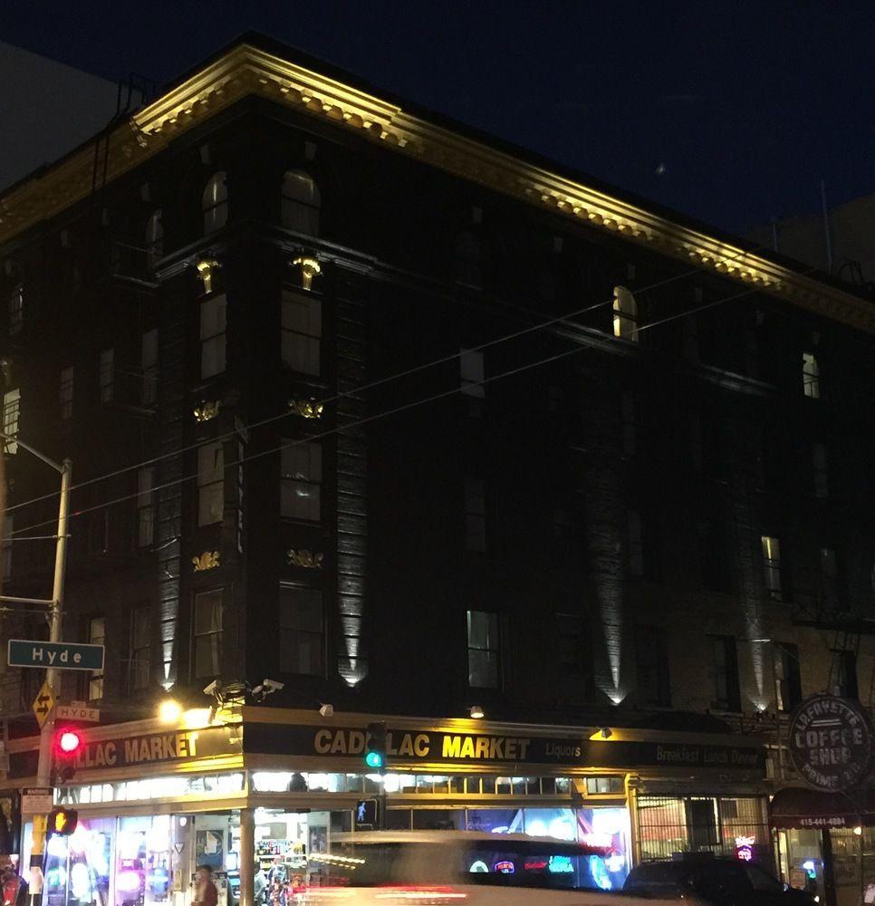 Hotel The Adrian