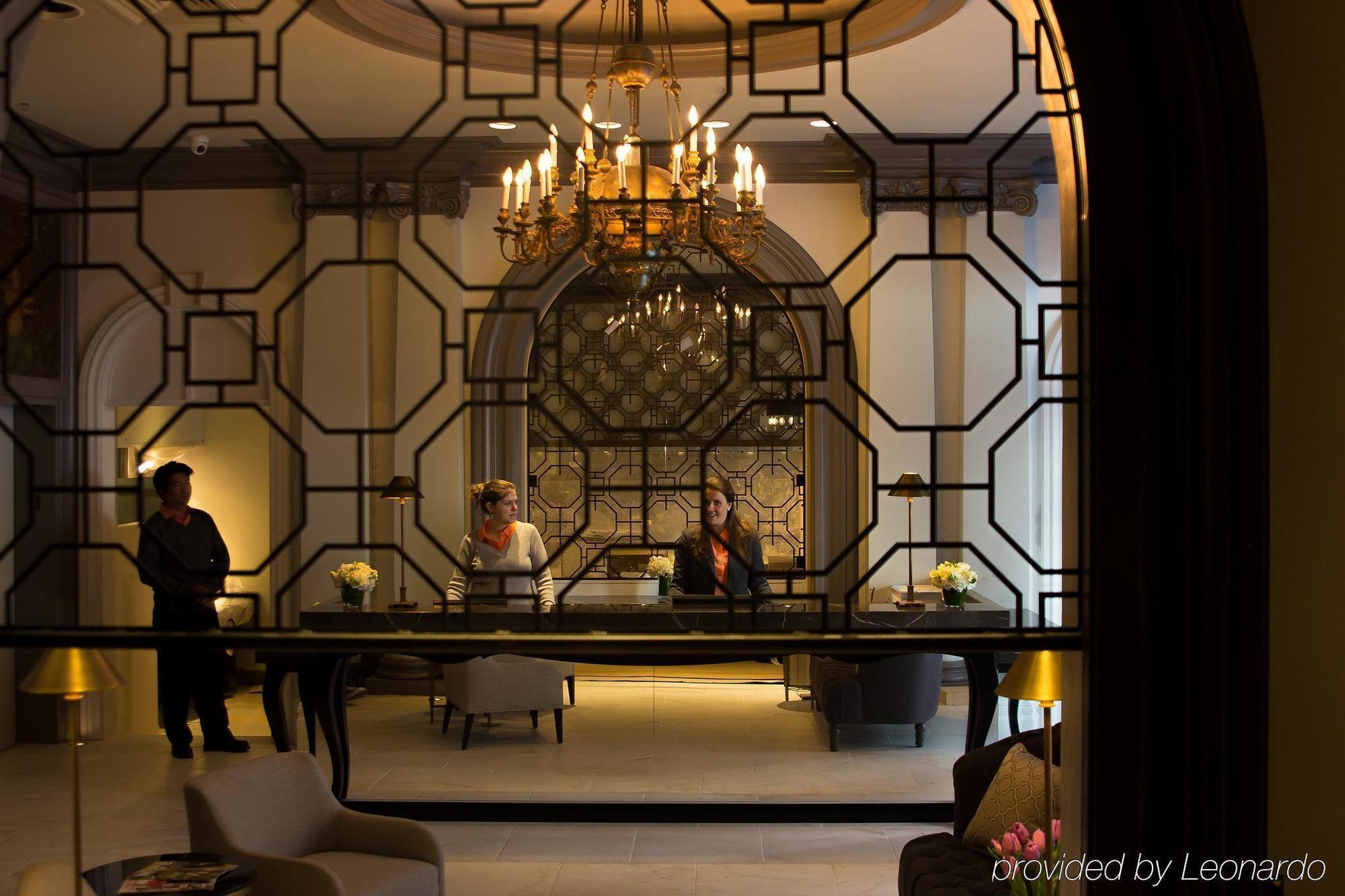 Warwick Hotel 4*