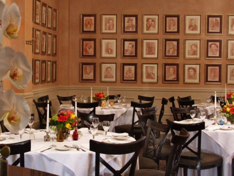 Warwick 4* San Francisco