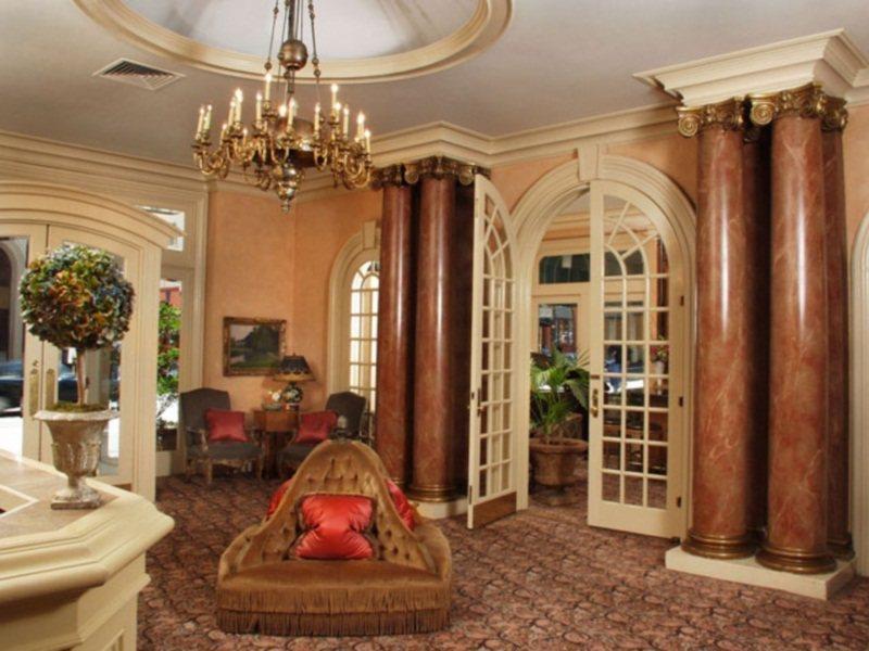 Warwick Hotel