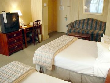 Courtyard By Marriott Downtown/van Ness Ave 4*