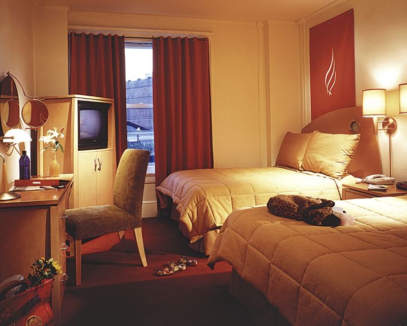 Hotel Metropolis 3*