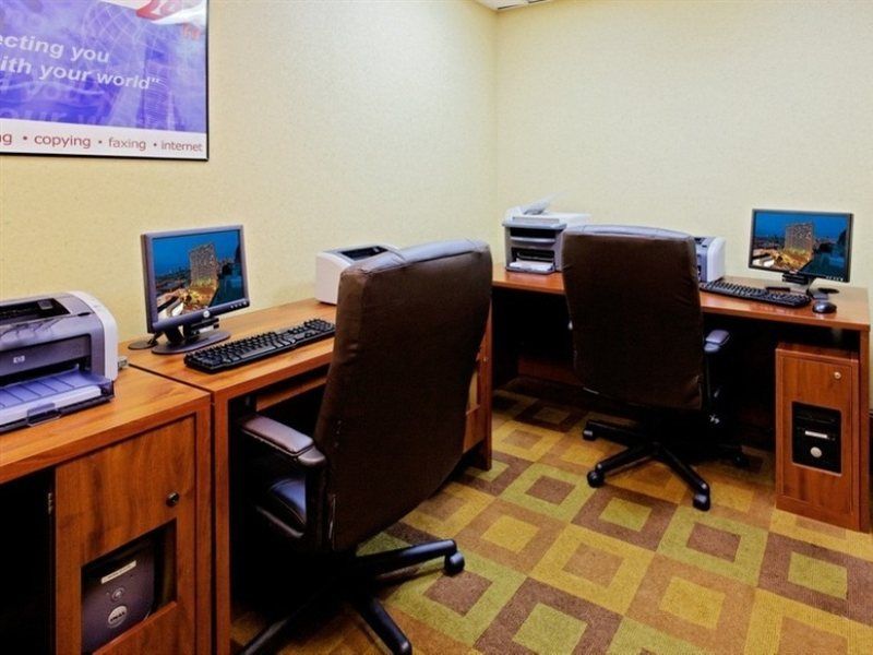 Holiday - Golden Gateway Newly Renovated With No Fee Hotel