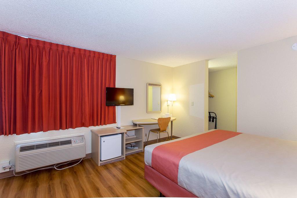 Hotel Cathedral Hill 2*