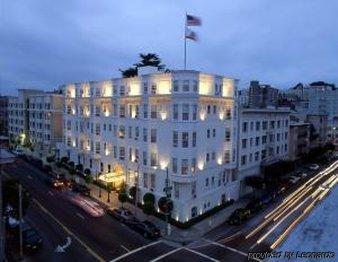 Majestic Hotel 3*