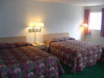 Rodeway Civic Center 2*