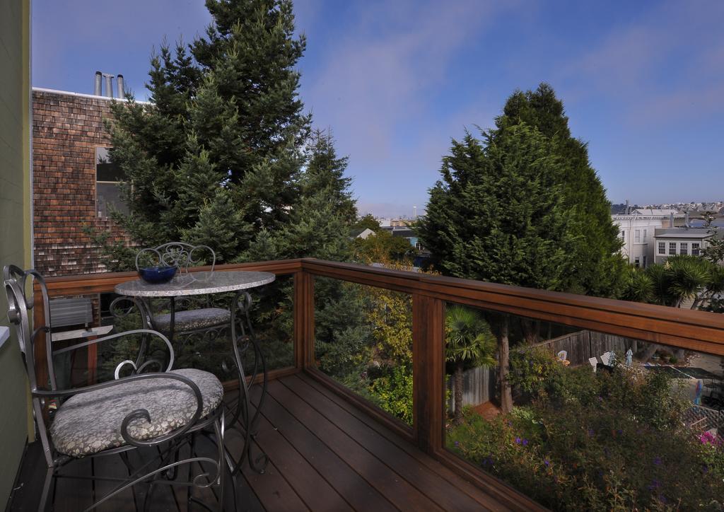 Noe's Nest Bed & Breakfast 4*