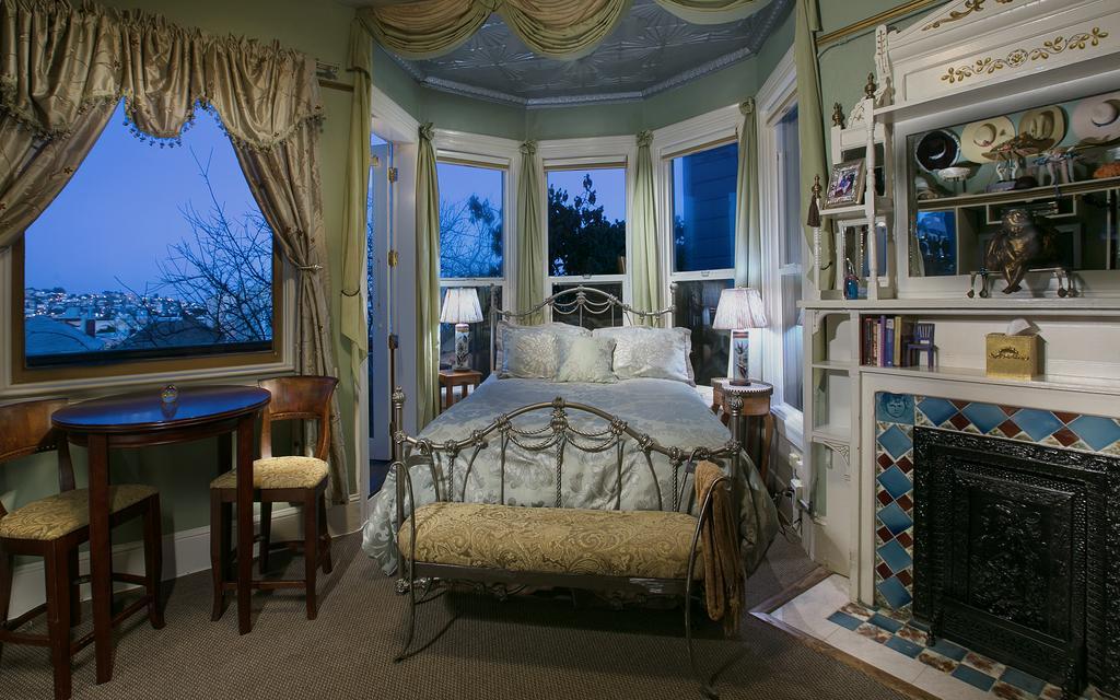 Noe's Nest 4*