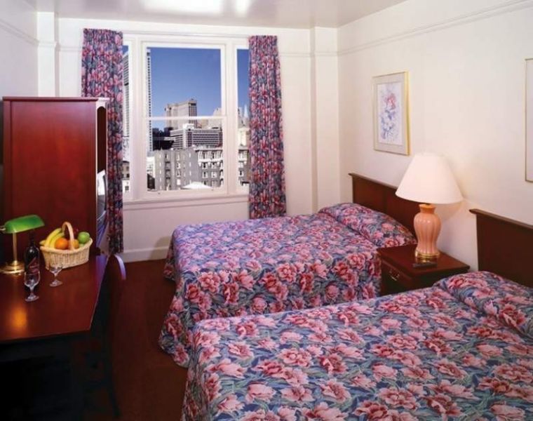 Renoir Hotel