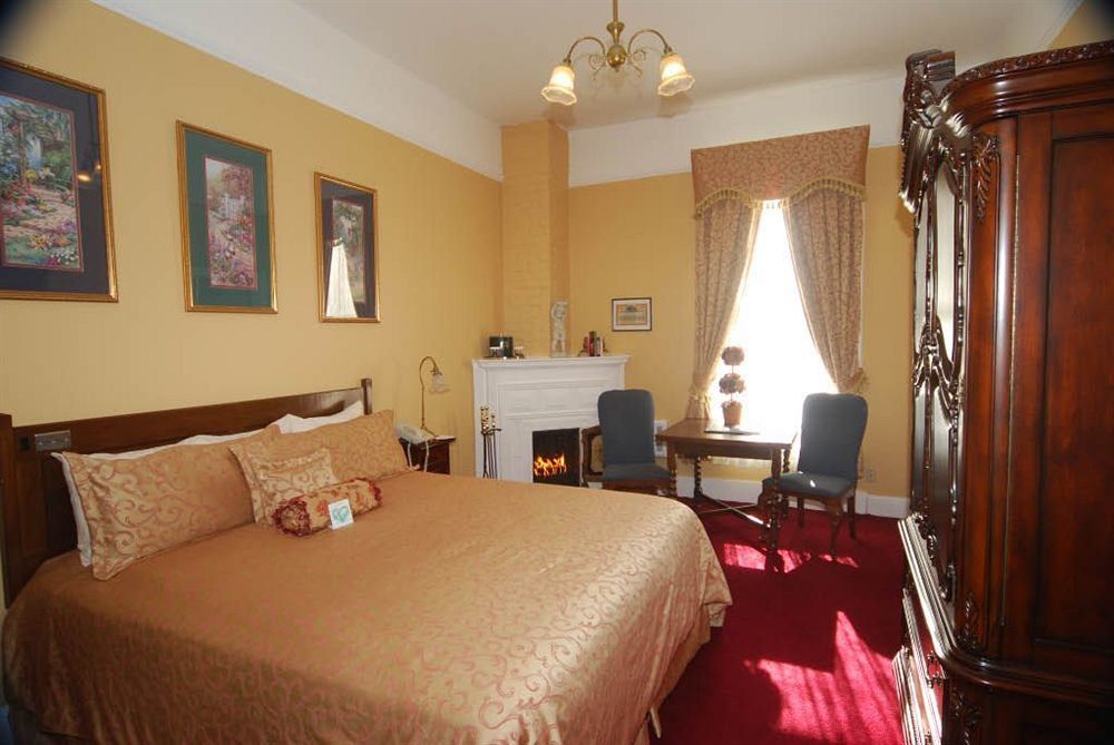 Queen Anne Hotel
