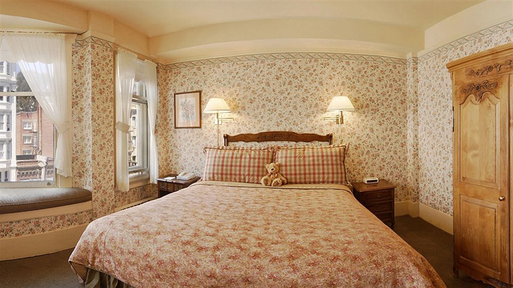 Hotel Petite