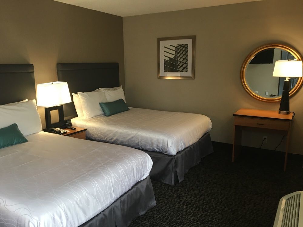 Center And Hotel 2*
