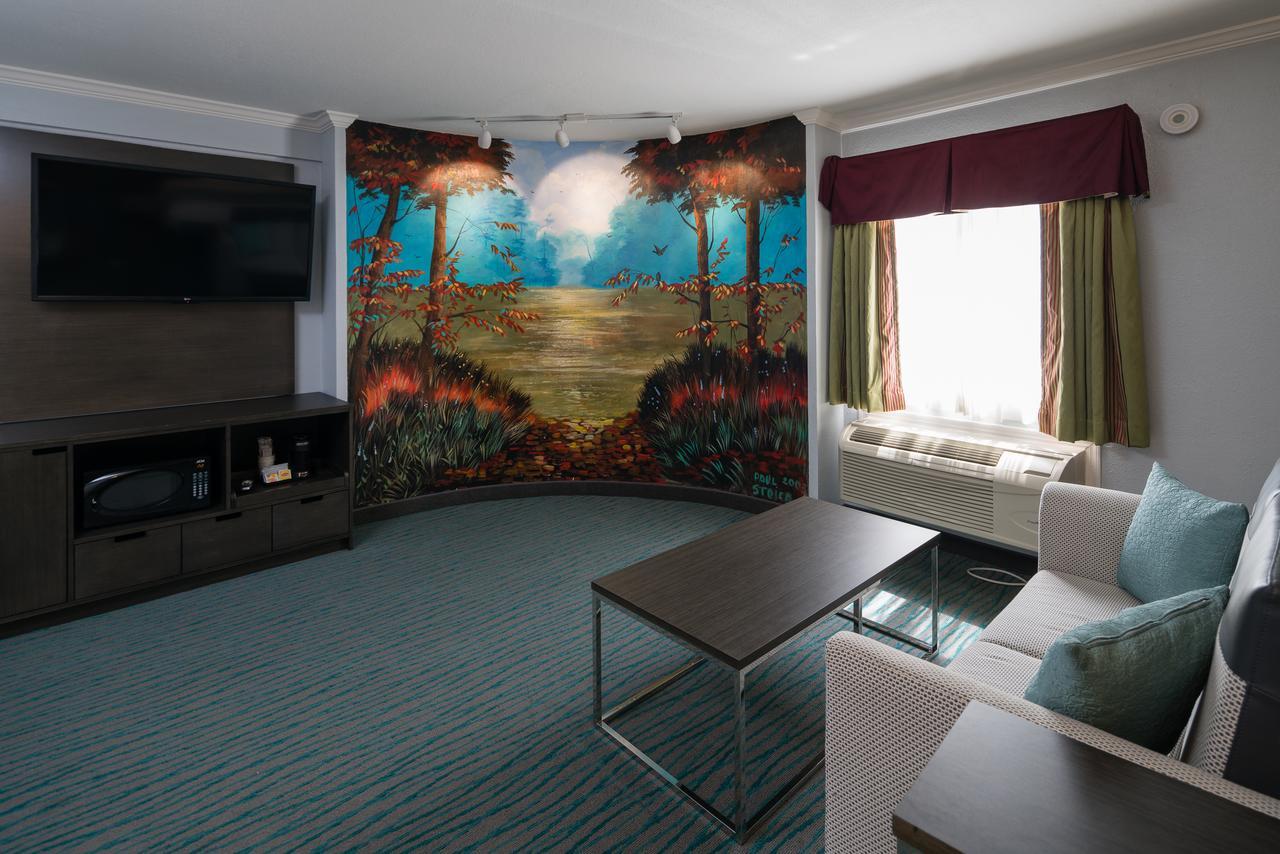 Days By Wyndham Downtown/civic Cntr Area Hotel 2*