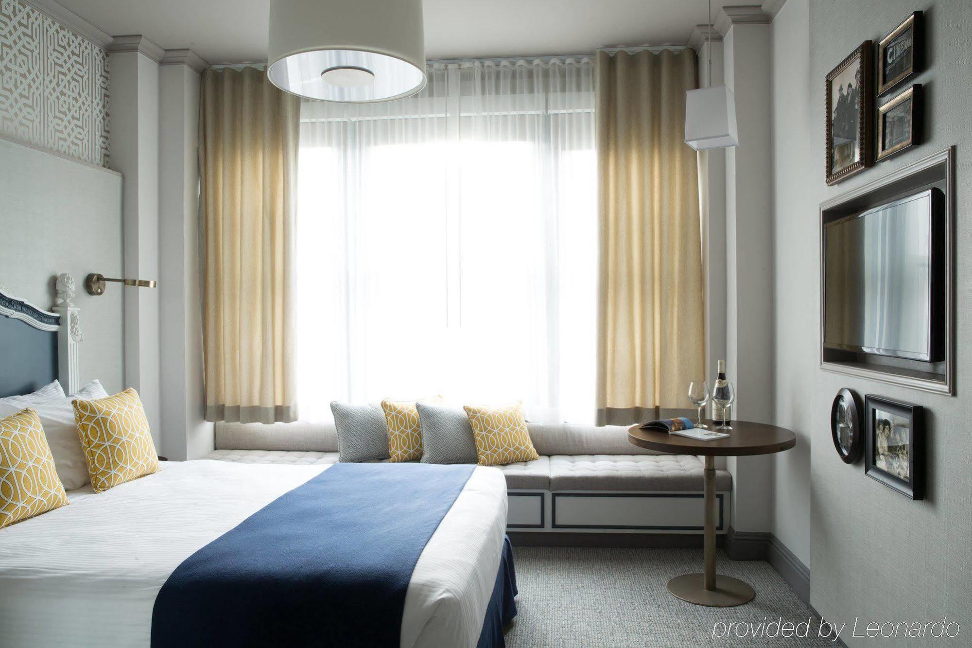 Warwick Hotel 4*