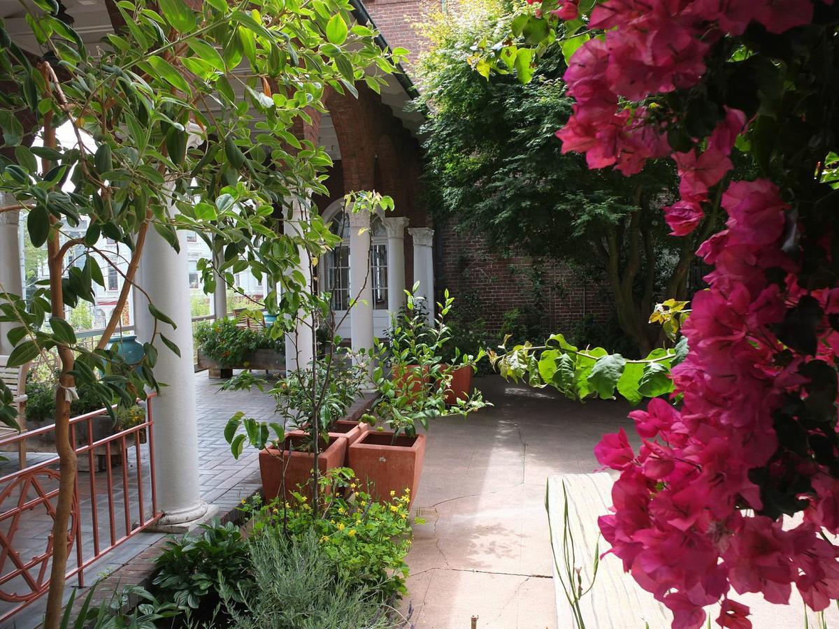 Zen Center Bed & Breakfast San Francisco