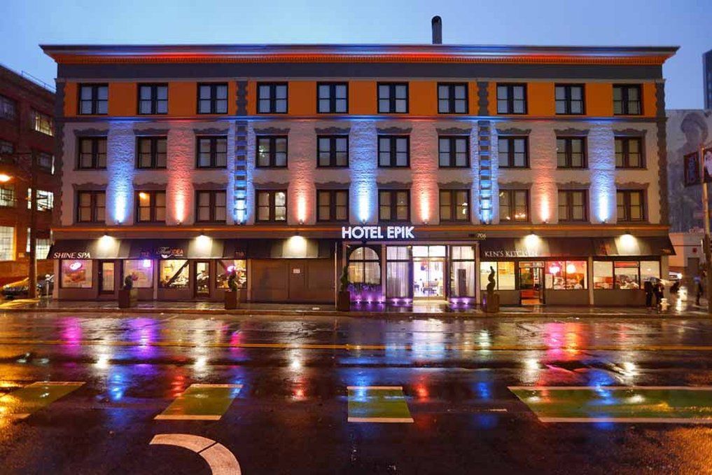 Epik Hotel 4*