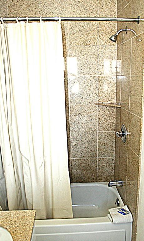 Civic Center Motel 2*