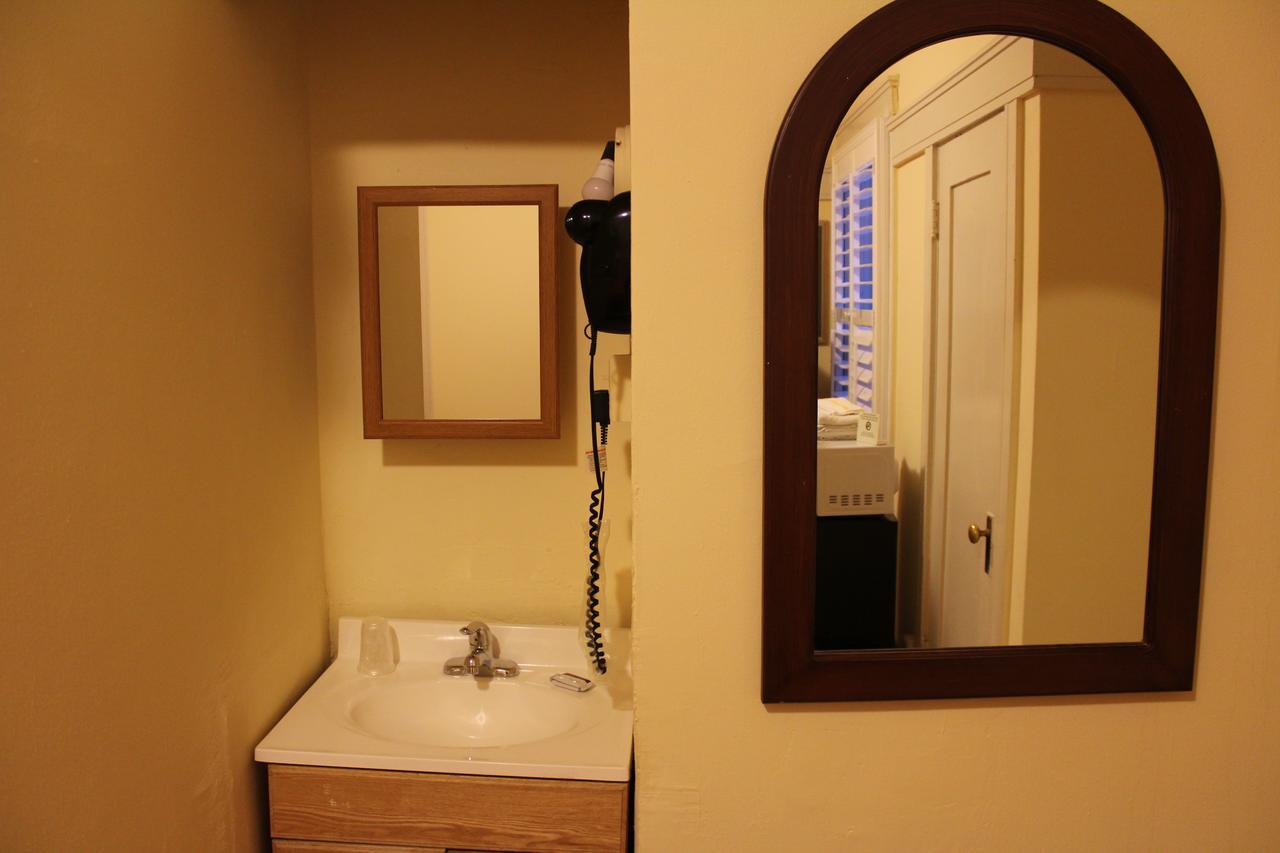 Hotel Layne