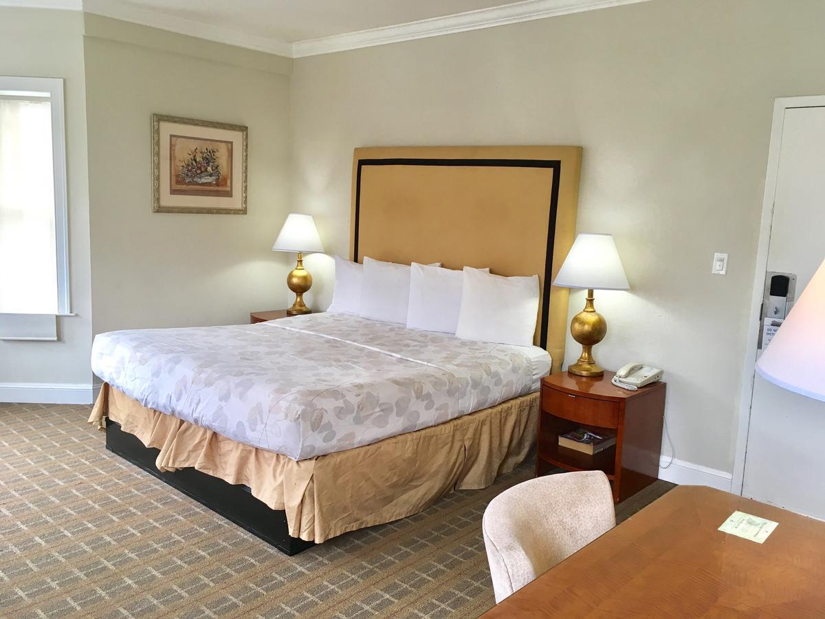 Hotel Americas Value & - Soma 2*