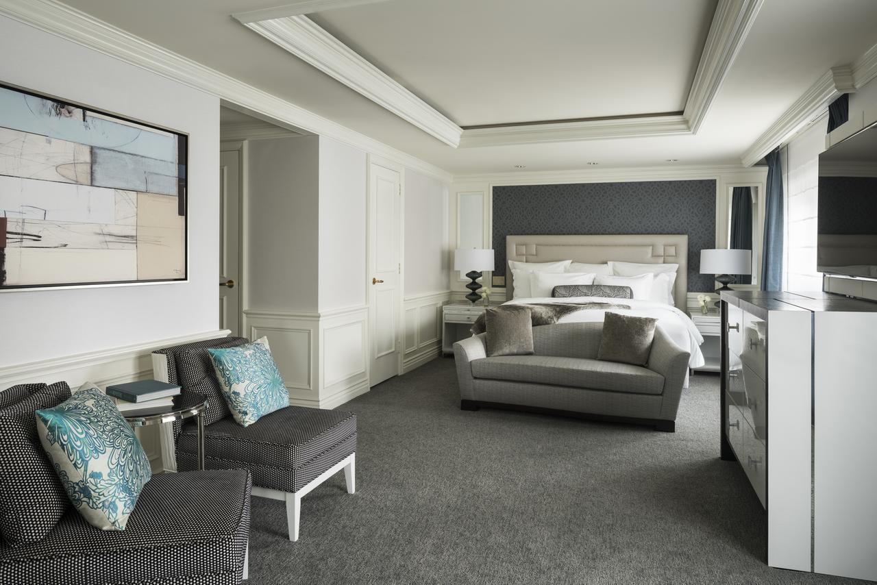 The Ritz-carlton, Hotel