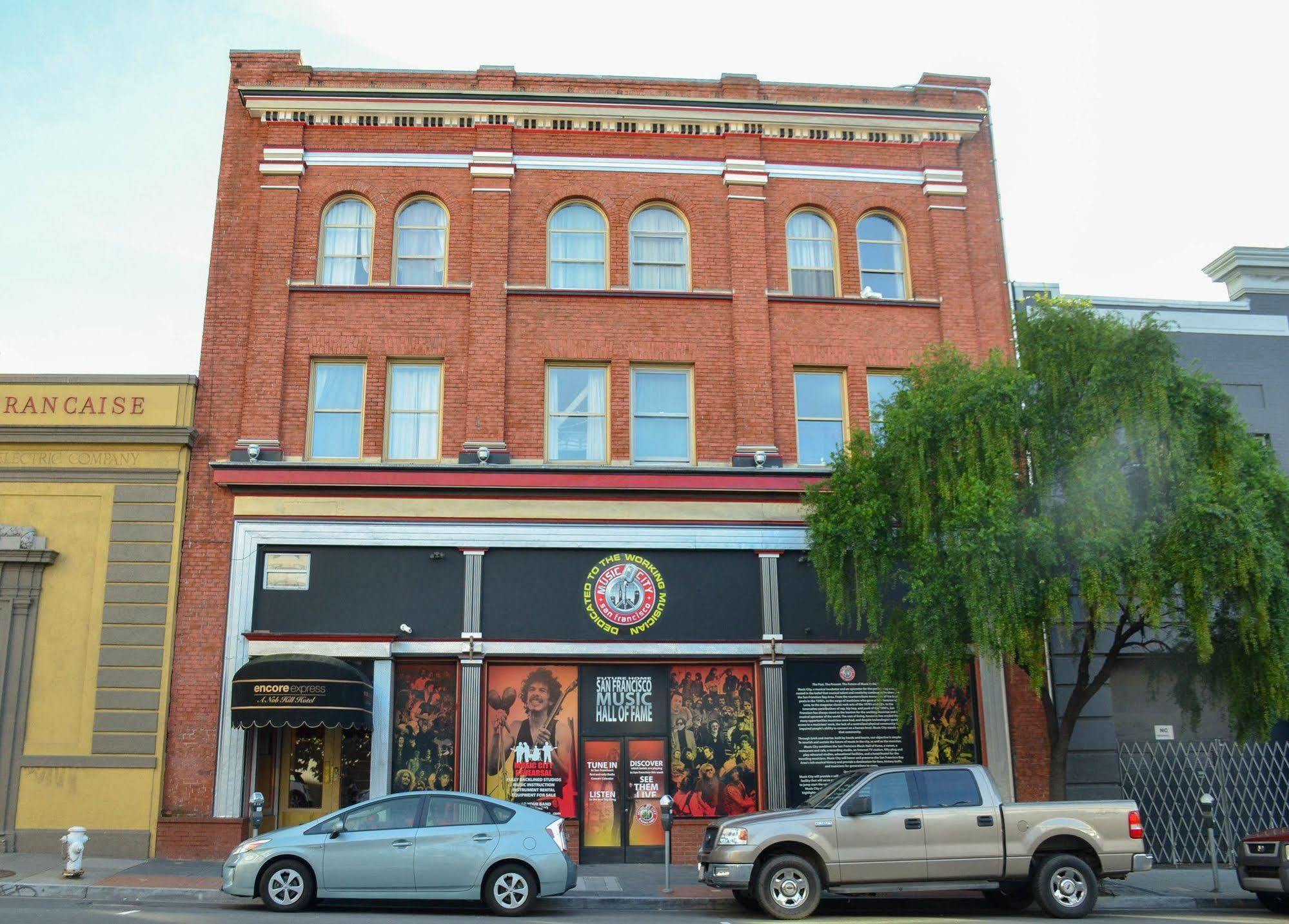 Music - Of The Music Hall Of Fame Hostel