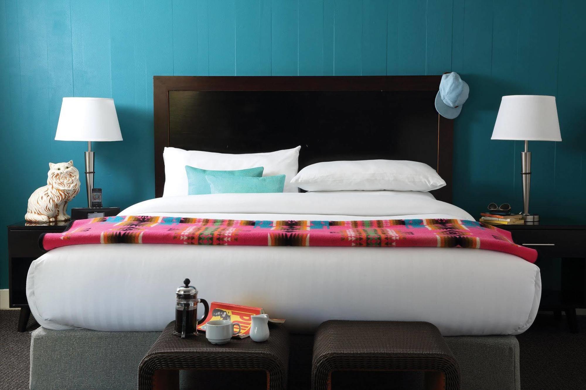 Phoenix Hotel 3*