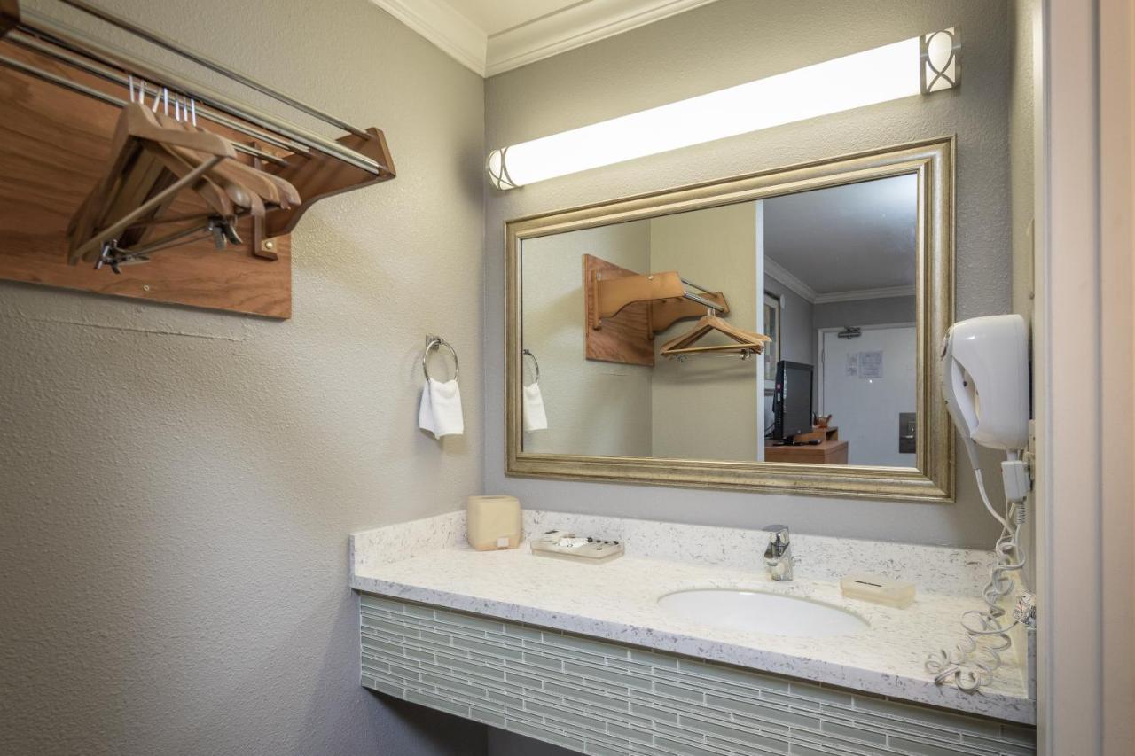 Soma Park Motel 3*