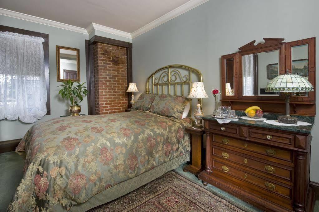 Inn San Francisco Bed & Breakfast 3*
