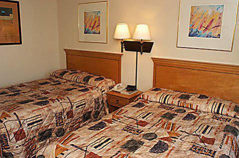 Economy Motel 2*