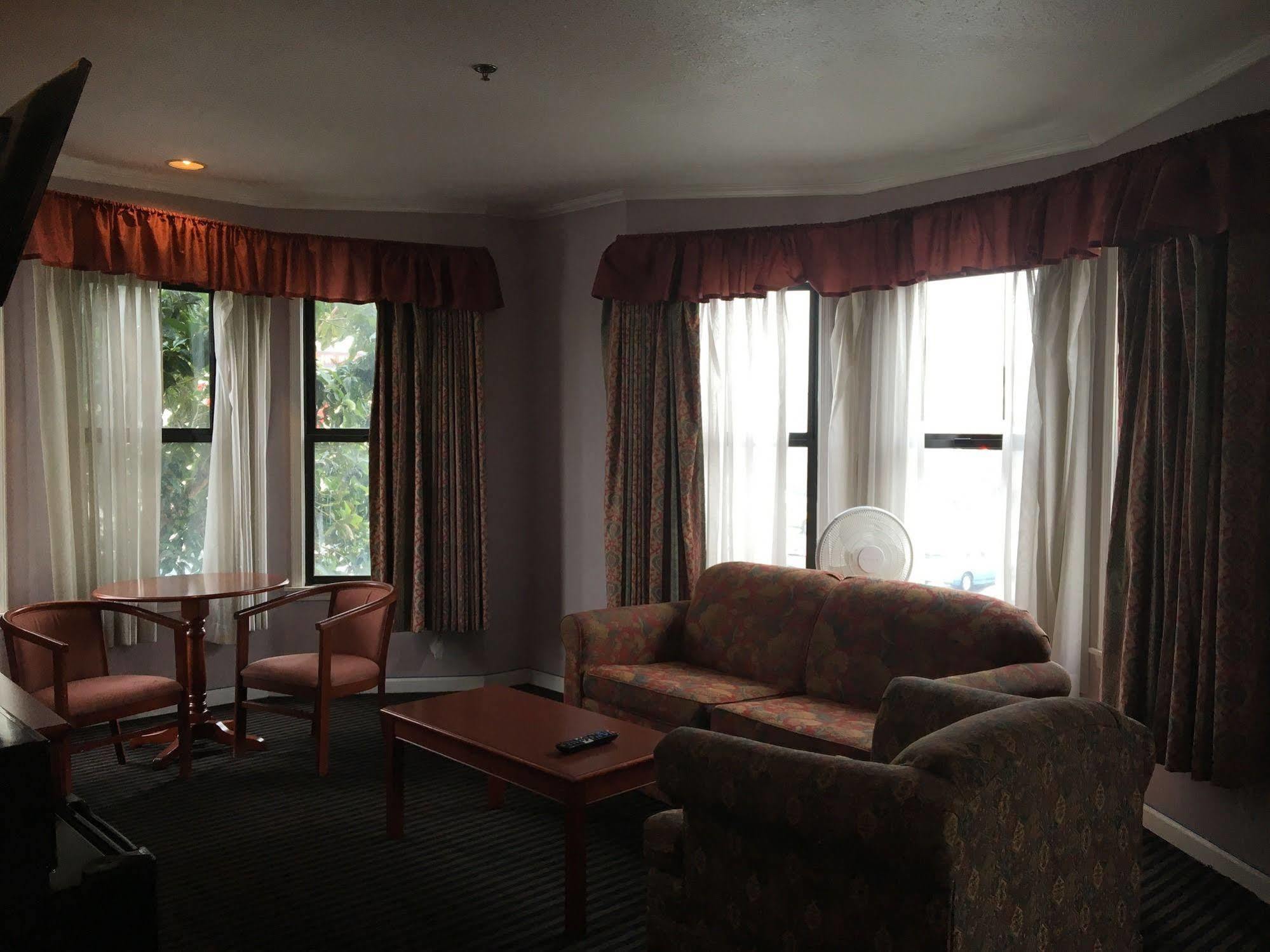 Motel Alpha And 2*
