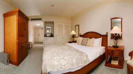 Orchard 4*