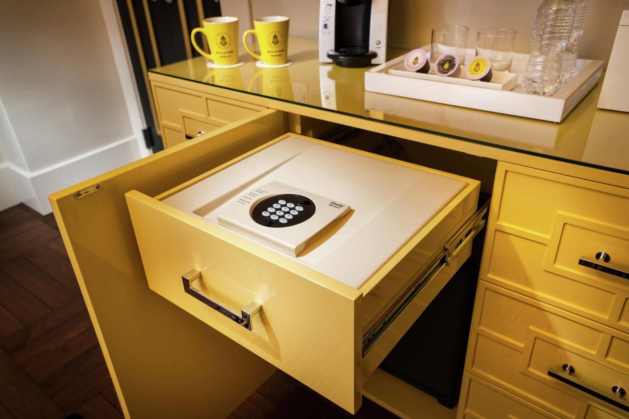 Staypineapple, An Elegant Hotel, Union Square Hotel 4*