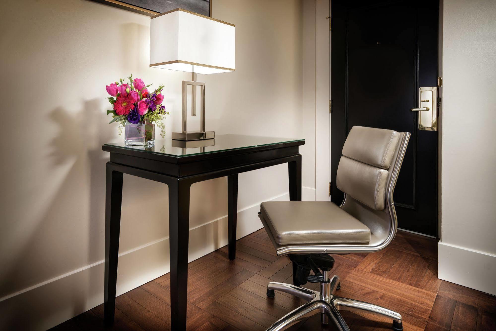 Staypineapple, An Elegant Hotel, Union Square Hotel San Francisco