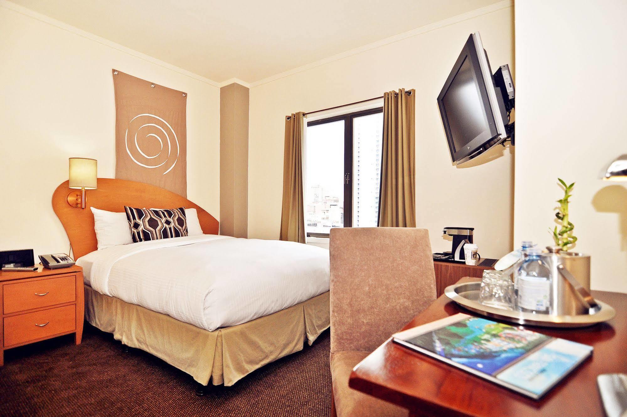 Hotel Metropolis 3*