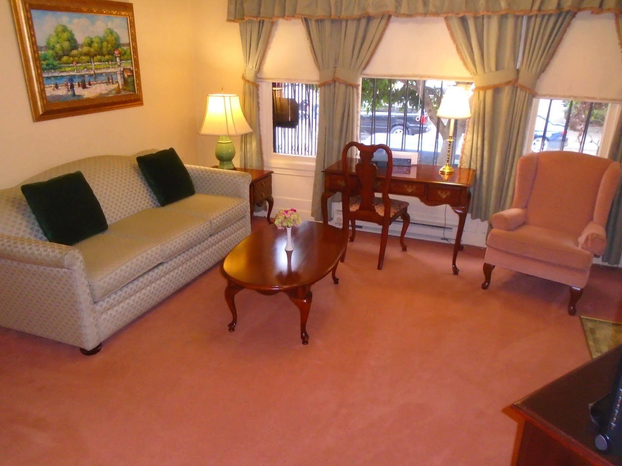 Hotel Stanyan Park 3*