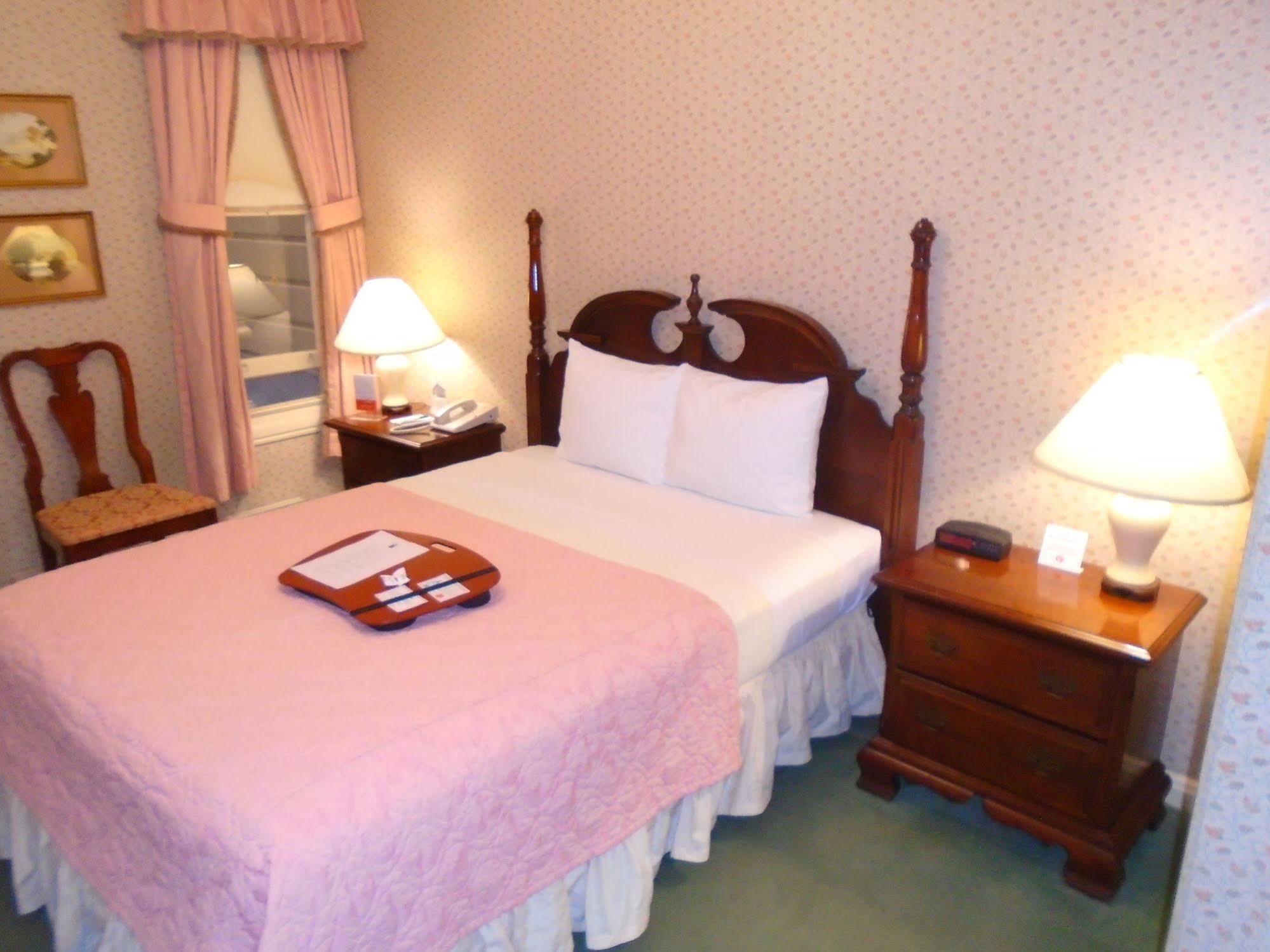 Stanyan Park Hotel 3*